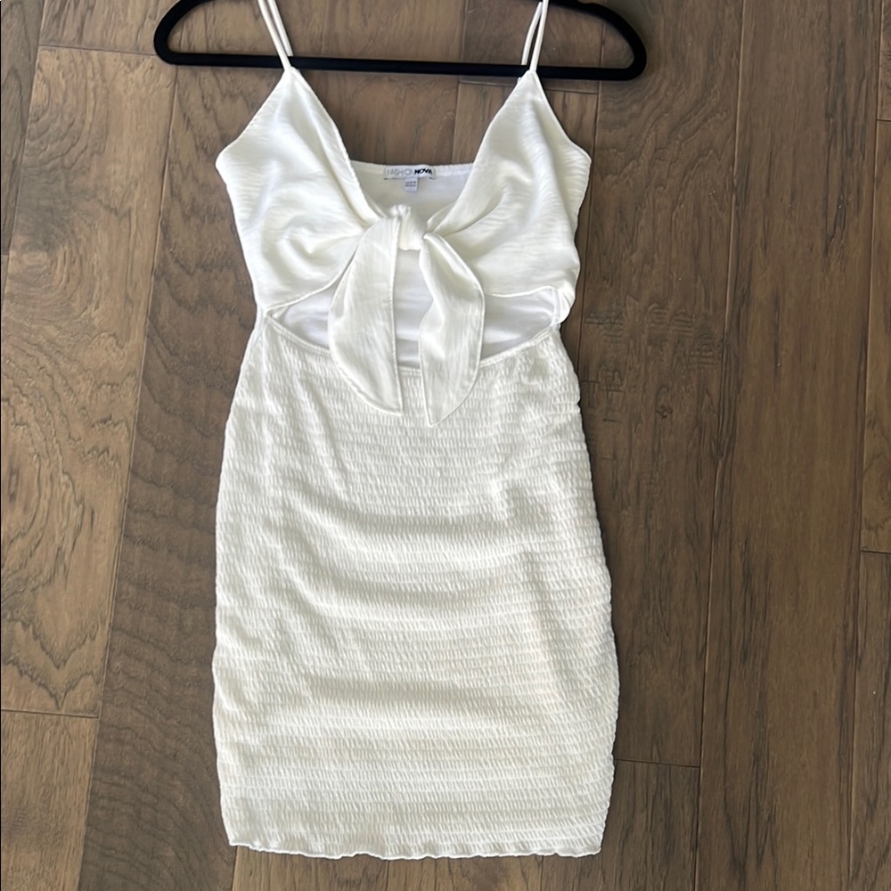 Fashion nova tie front mini dress perfect with sandals or wedges s white